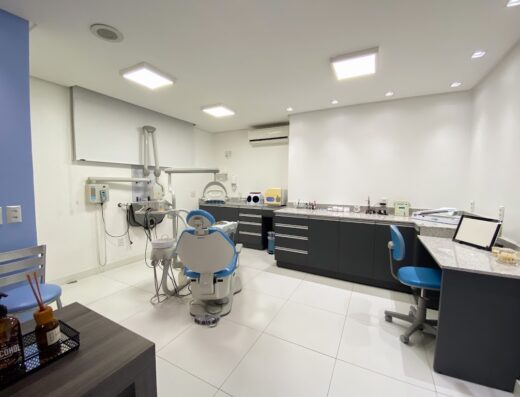 Dentista e ortodontista Vicente Dos Santos