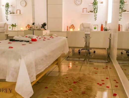 Terapeuta Tantrica Sistêmica – Massoterapia- Facilitadora de Ativação da Kundaline, Tati Marques