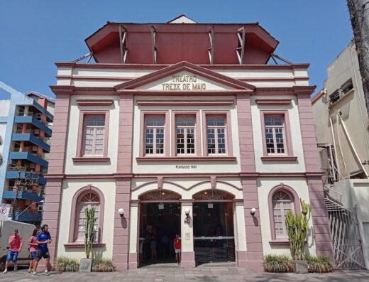 Theatro Treze de Maio